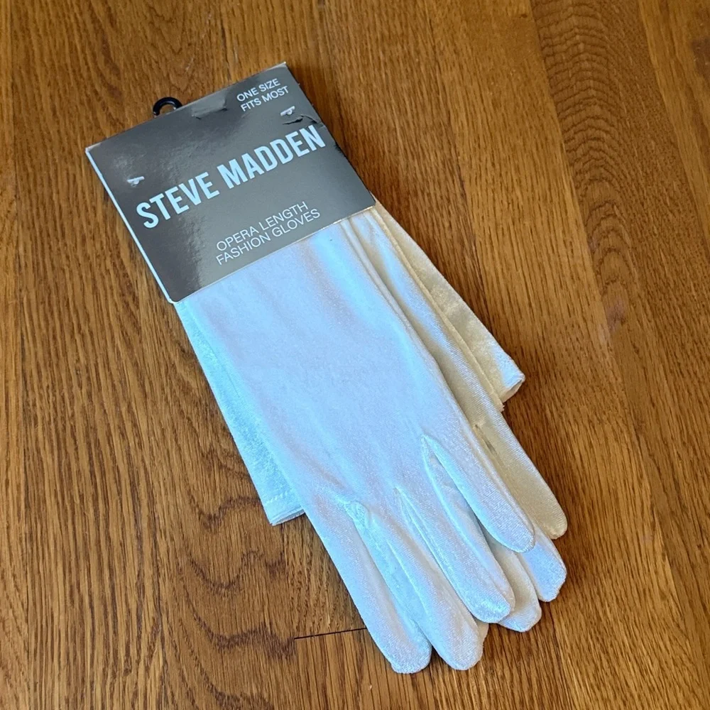 NWT Steve Madden Opera Length Fashion Gloves White One Size Fits Most